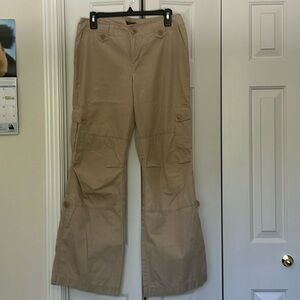 Eddy Bauer lightweight cargo style pants.
